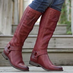 Frye- Philip Harness Tall- Burnt Red